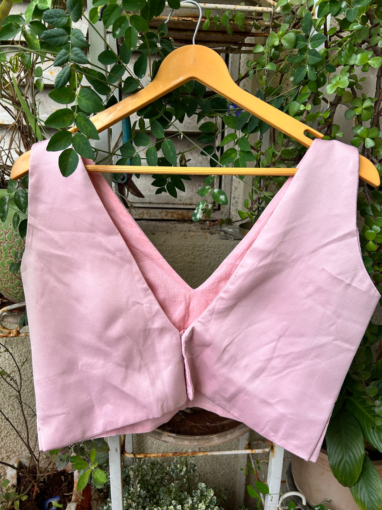 Raw silk Sabyasachi cut sleeveless blouse